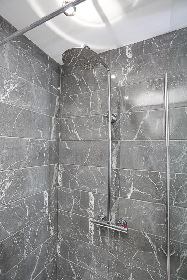 No1 Luxury Service Apartments Белфаст Экстерьер фото