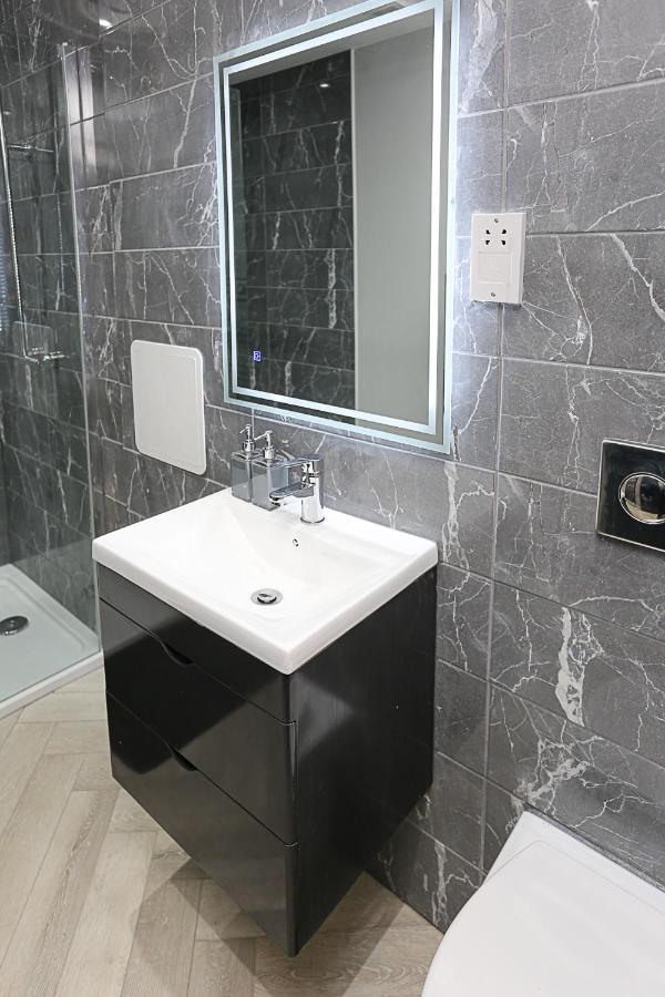 No1 Luxury Service Apartments Белфаст Экстерьер фото